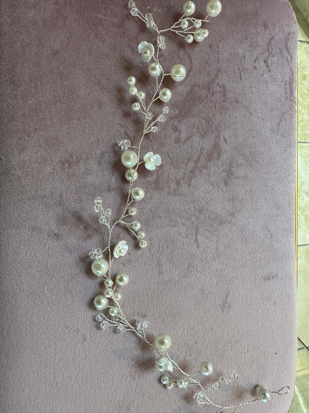 Nastro capelli luce e perle